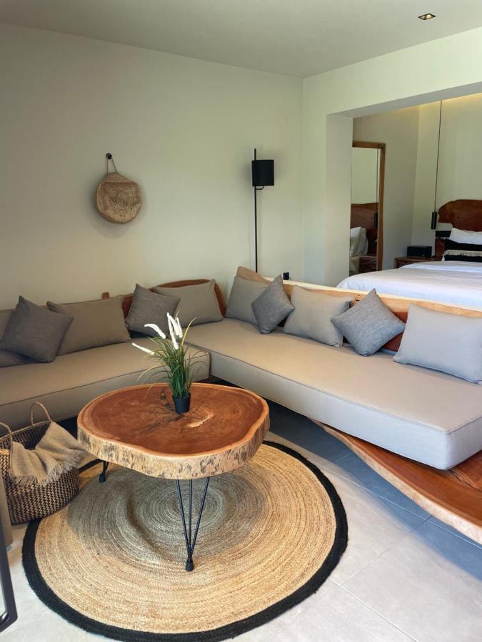 Mola Papaya Studios Mola Kalyva Extérieur photo